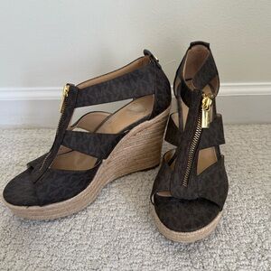 Michael Kors Damita Wedge Sandals Size 7.5